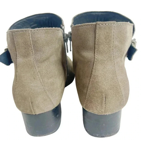 Born Phobos Women's Tan Suede Booties Ankle Boots Women's Size 7 - Picture 4 of 9